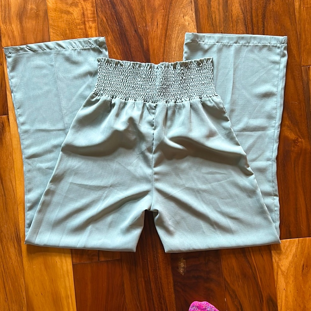 EUC Wide-Leg Palazzo Pants Sage Green size Small - Picture 3 of 6